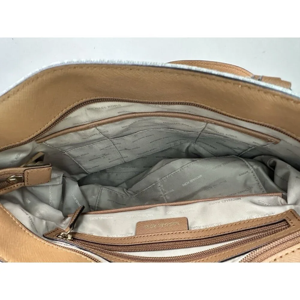 Michael Kors Jet Set Travel Md Carryall Tote White Canvas